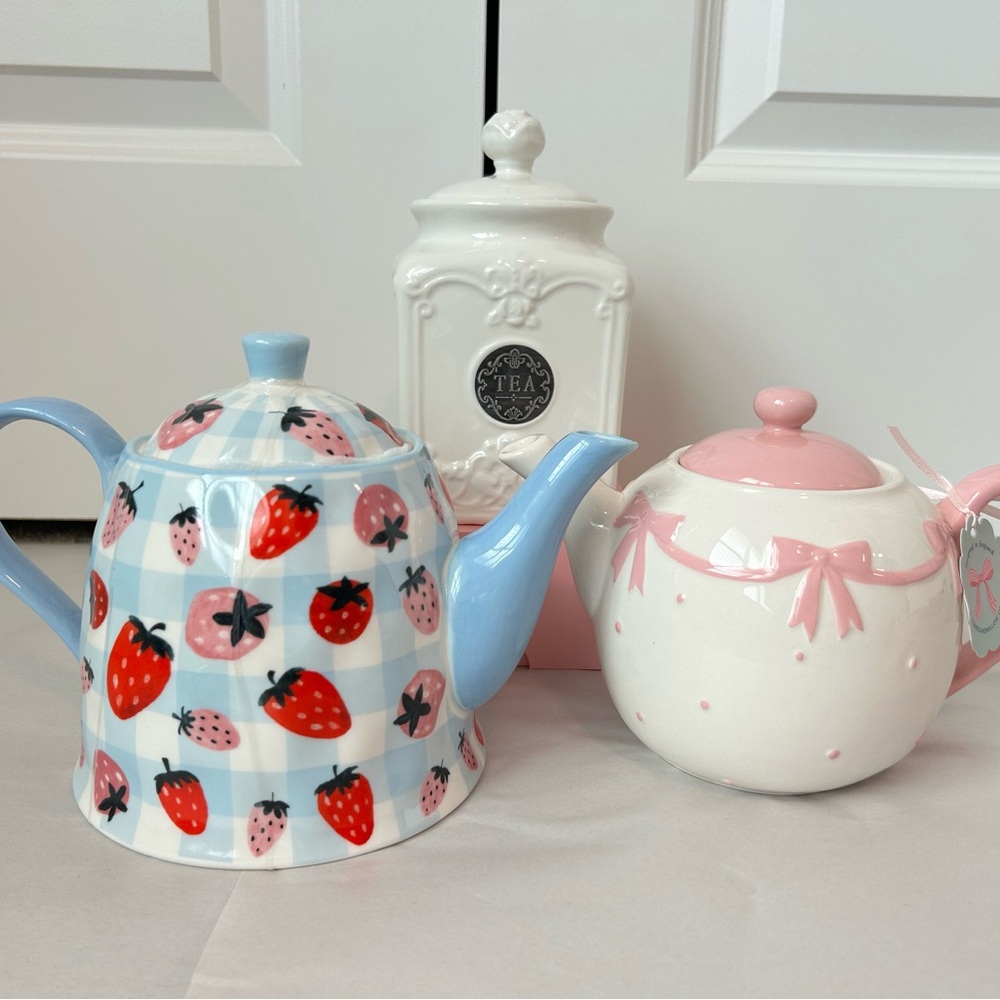 2X coquette teapots & 1X tea canister